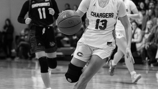 Chargers drop first two contests to Indy, Riverton