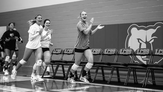 Grizzlies hold midnight practice Grizzlies hold midnight practice