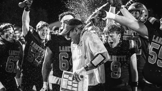 Grizzlies win SEK title, wallop Chanute