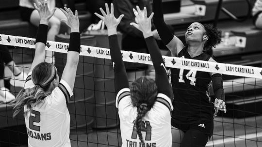 Labette snaps skid against East Central