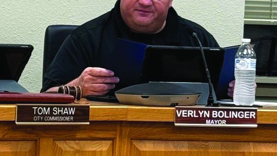 Mayor Bolinger declares Dec. 2 as Giving Tuesday in Parsons