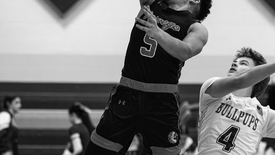 Oswego boys drop three in St. Paul tourney