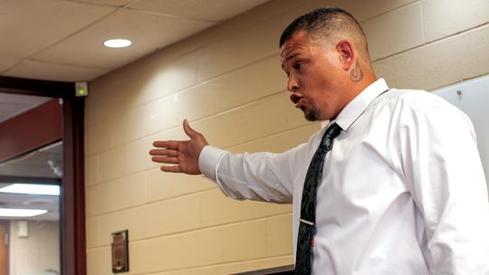 Speaker shares his journey from addiction to redemption