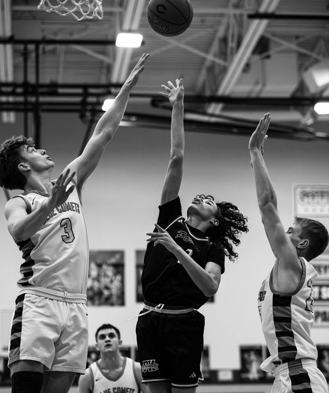 Blue Comets win second straight SEK League, end Vikings’ season