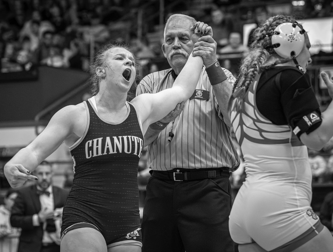 Dillow wins second straight state title for Chanute