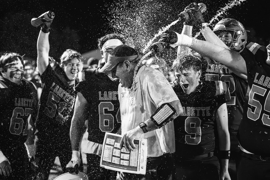 Grizzlies win SEK title, wallop Chanute Grizzlies win SEK title, wallop Chanute