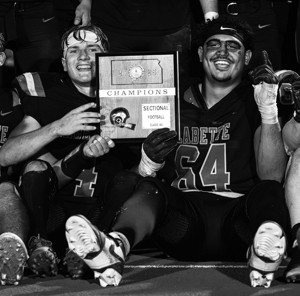 Two Grizzlies earn KFBCA honors Two Grizzlies earn KFBCA honors